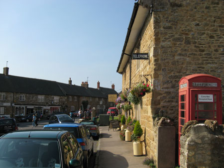 abbotsbury high street - the school house tea rooms