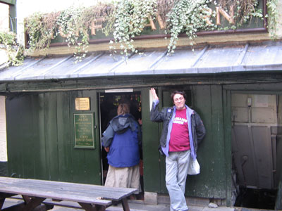 gaz outside the turf tavern, oxford